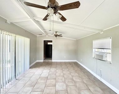 673 59th Street S - Photo Thumbnail 8