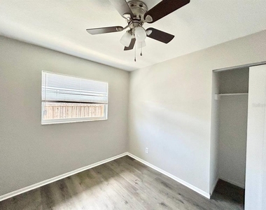 673 59th Street S - Photo Thumbnail 17