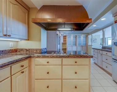 675 S Gulfview Boulevard - Photo Thumbnail 21
