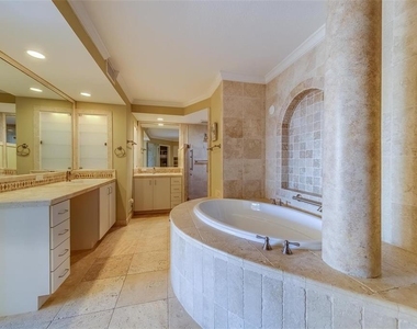 675 S Gulfview Boulevard - Photo Thumbnail 33