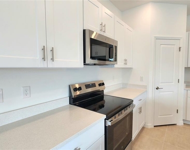 16656 Bergamo Place - Photo Thumbnail 7
