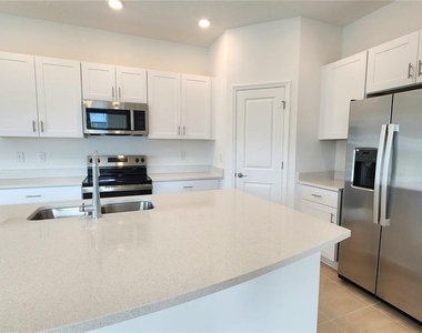16656 Bergamo Place - Photo Thumbnail 9