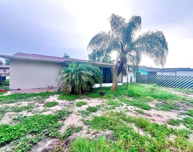 7204 Isle Drive - Photo Thumbnail 27