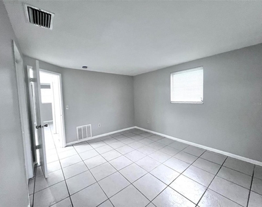7204 Isle Drive - Photo Thumbnail 25