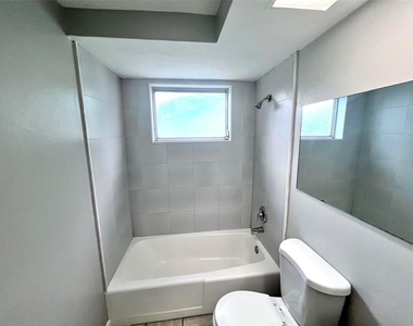 7204 Isle Drive - Photo Thumbnail 19