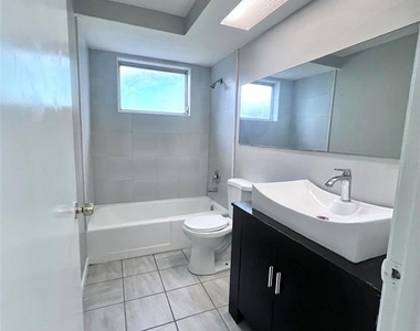 7204 Isle Drive - Photo Thumbnail 18