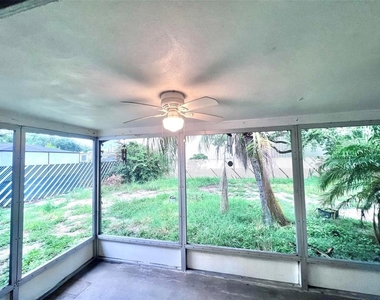 7204 Isle Drive - Photo Thumbnail 13