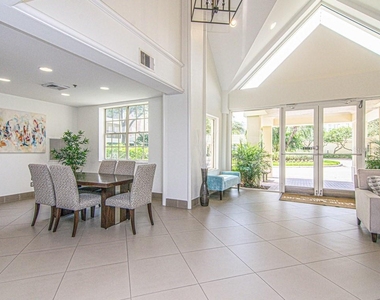 1002 S Harbour Island Boulevard - Photo Thumbnail 33