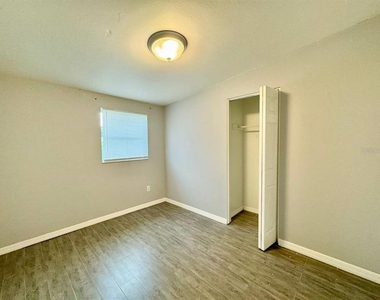6816 W Burke Street - Photo Thumbnail 19