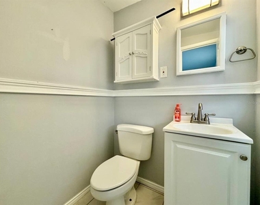 6816 W Burke Street - Photo Thumbnail 12