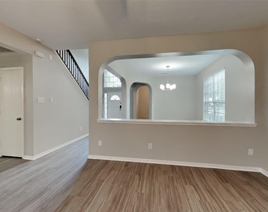 1622 Sandy Park Drive - Photo Thumbnail 4