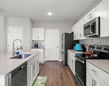 7580 Freesia Trace - Photo Thumbnail 8
