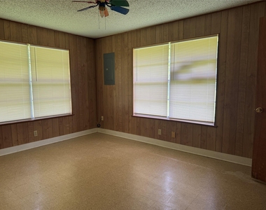20702 Highway 36 - Photo Thumbnail 7