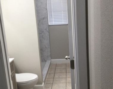 10531 Tilbrook Drive - Photo Thumbnail 11