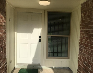 10531 Tilbrook Drive - Photo Thumbnail 2
