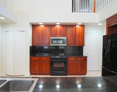 5028 Ashington Landing Drive - Photo Thumbnail 3