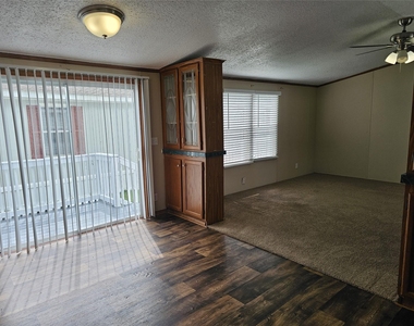 827 Gregs Way - Photo Thumbnail 1