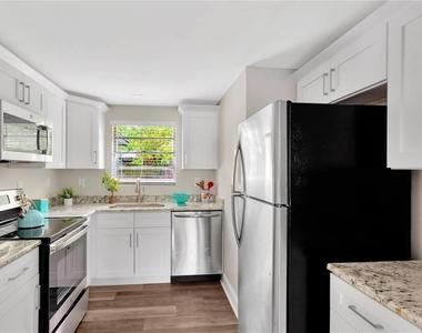 4105 W Mango Avenue - Photo Thumbnail 3