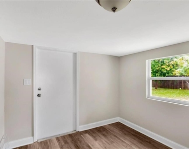 4105 W Mango Avenue - Photo Thumbnail 17