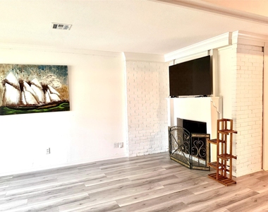 4128 Bissonnet Street - Photo Thumbnail 3