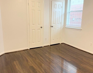 21731 Hannover Ridge Drive - Photo Thumbnail 11