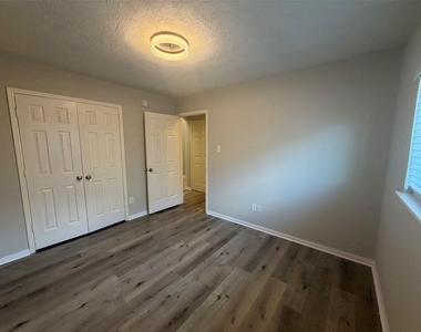 3715 Humble Drive - Photo Thumbnail 17
