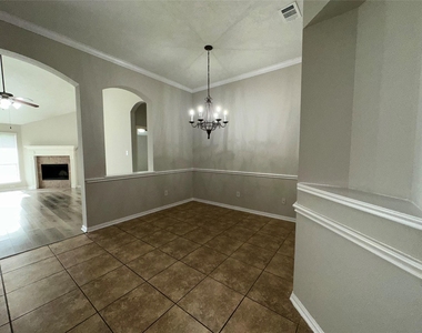 3715 Humble Drive - Photo Thumbnail 1