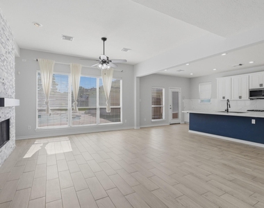 19114 Canyon Vista Court - Photo Thumbnail 5