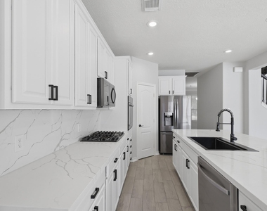 19114 Canyon Vista Court - Photo Thumbnail 4