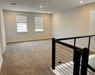 10120 Peebles Street - Photo Thumbnail 20