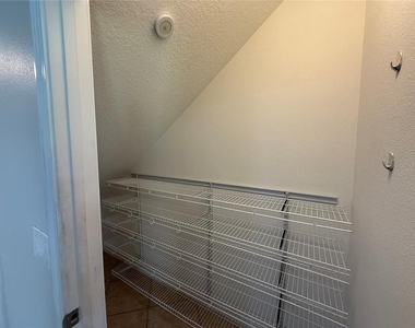 3439 Rodrick Circle - Photo Thumbnail 21
