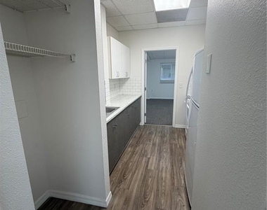 1502-a Damon Avenue - Photo Thumbnail 12
