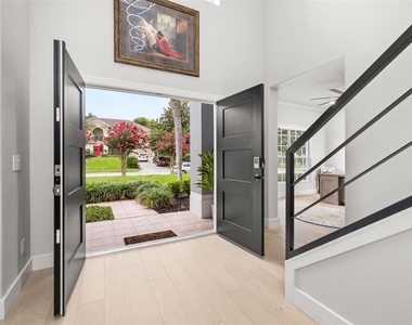 663 Charrice Place - Photo Thumbnail 4