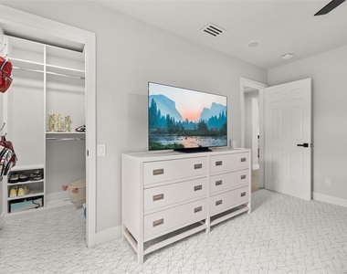 663 Charrice Place - Photo Thumbnail 44