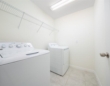 9061 Oscraft Drive - Photo Thumbnail 18