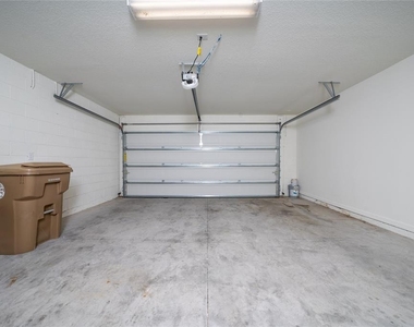 9061 Oscraft Drive - Photo Thumbnail 25