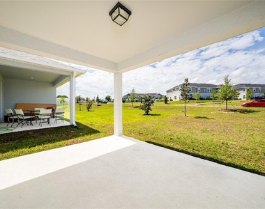 9061 Oscraft Drive - Photo Thumbnail 15