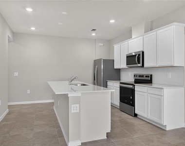 2356 Southbury Drive - Photo Thumbnail 2