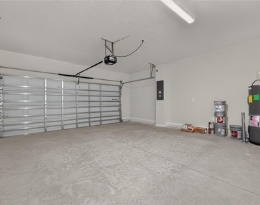 2356 Southbury Drive - Photo Thumbnail 20