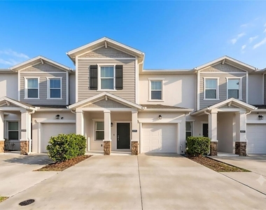 3295 Laurent Loop - Photo Thumbnail 3