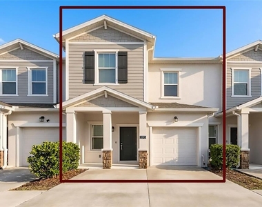 3295 Laurent Loop - Photo Thumbnail 1