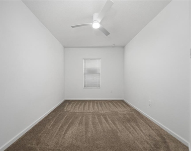 3295 Laurent Loop - Photo Thumbnail 18