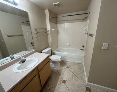 10831 Windsor Walk Drive - Photo Thumbnail 10