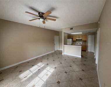 10831 Windsor Walk Drive - Photo Thumbnail 5