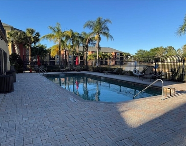 10831 Windsor Walk Drive - Photo Thumbnail 14