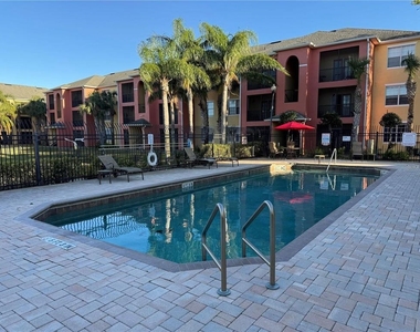 10831 Windsor Walk Drive - Photo Thumbnail 15