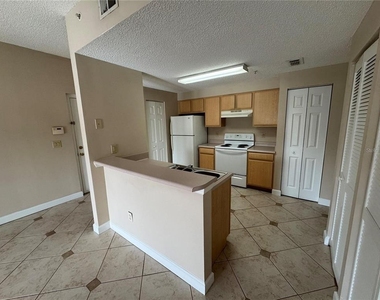 10831 Windsor Walk Drive - Photo Thumbnail 2