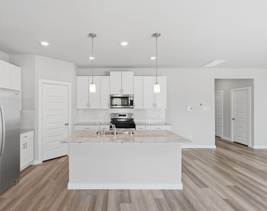 17430 Rosette Grass Drive - Photo Thumbnail 8