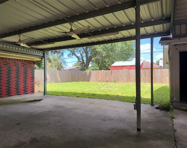 6841 Flamingo Drive - Photo Thumbnail 9