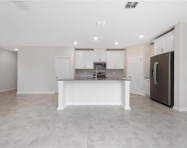 2843 Alder Berry Boulevard - Photo Thumbnail 4